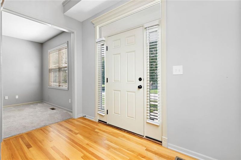 2900 SE Smith Dr, Lee's Summit, MO 64063