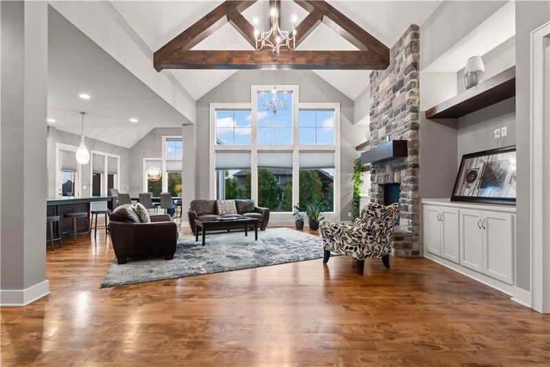 10538 W 168th Ter, Overland Park, KS 66221