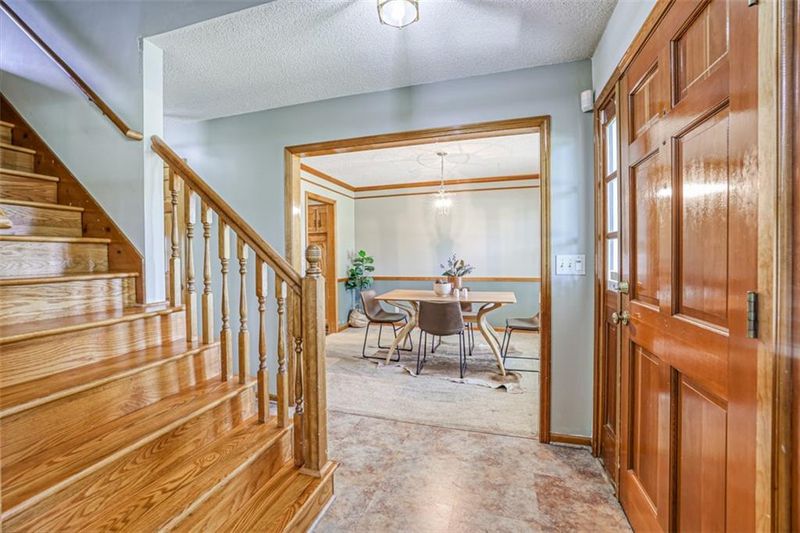 7405 W 112th St, Overland Park, KS 66210