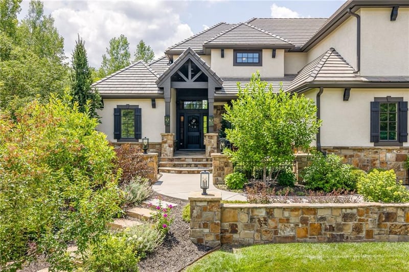 8510 N Sycamore Ave, Kansas City, MO 64157
