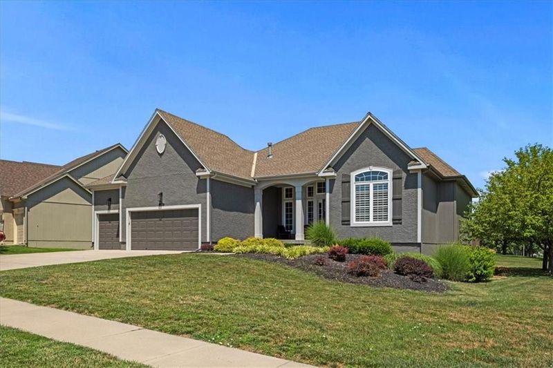 26002 W 150th St, Olathe, KS 66061