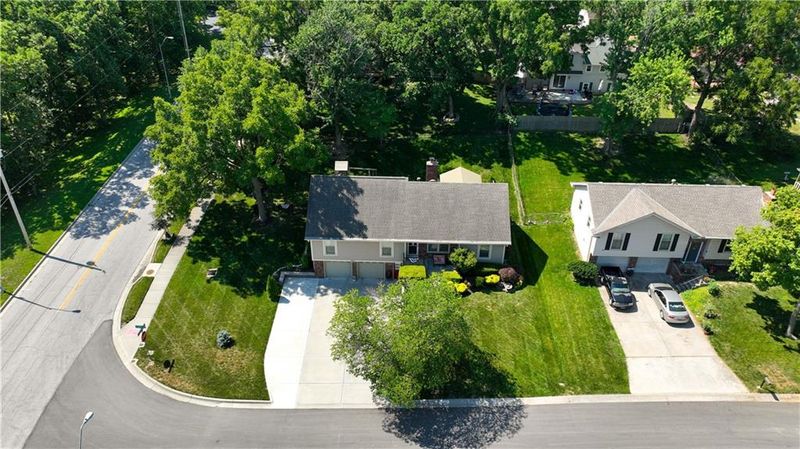7601 NW 69th Ter, Kansas City, MO 64152