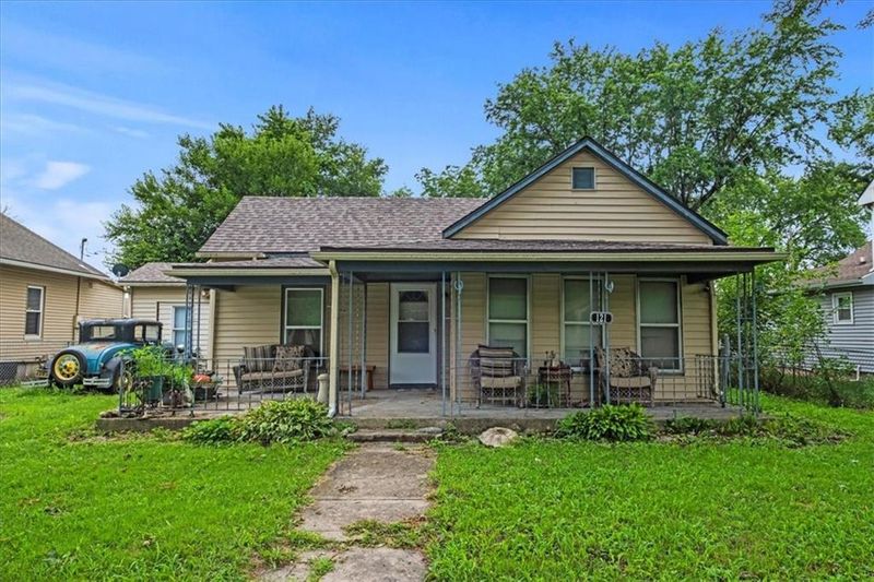 121 Main St, Linwood, KS 66052