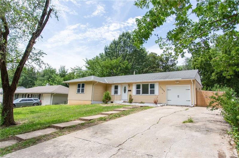 11302 Booth St, Kansas City, MO 64134