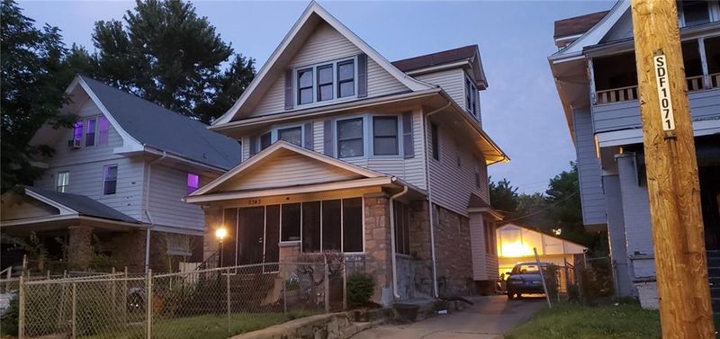 3343 Agnes Ave, Kansas City, MO 64128