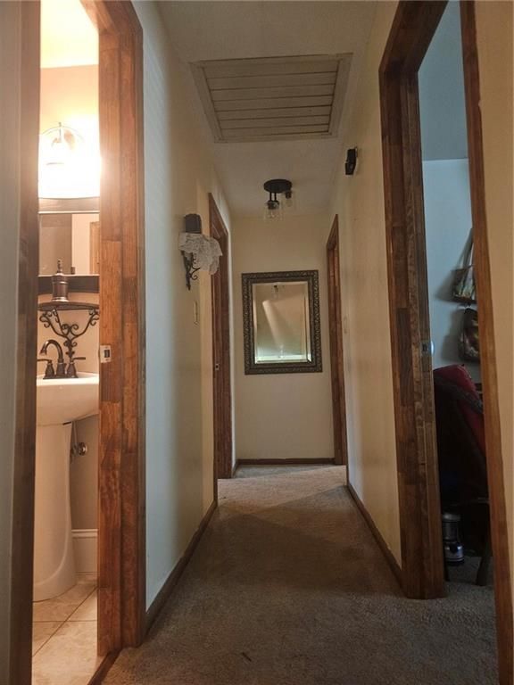 10504 Skiles Ave, Kansas City, MO 64134