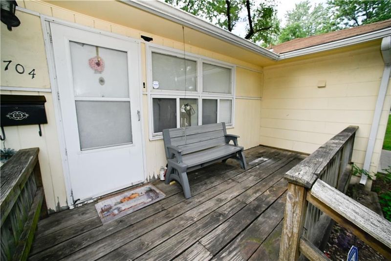 7704 E 111th Ter, Kansas City, MO 64134