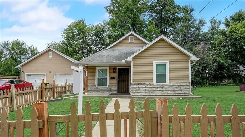 3315 E 24th Ter, Kansas City, MO 64127