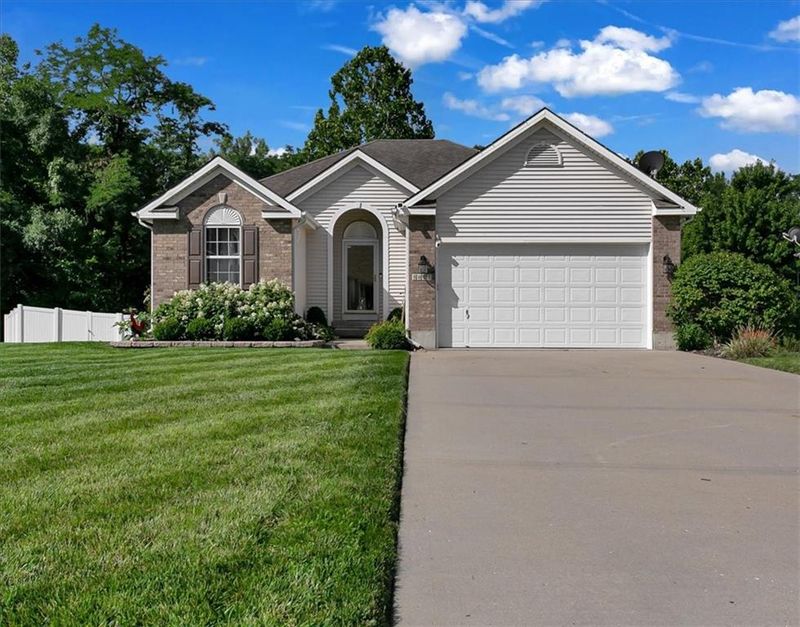 5002 NW Woodside Dr, Riverside, MO 64150