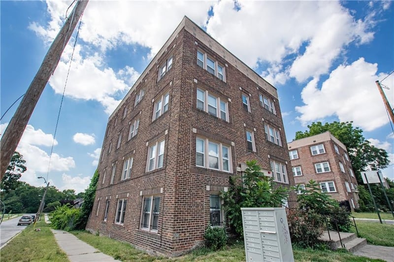 1010-1020 Prospect Ave, Kansas City, MO 64127