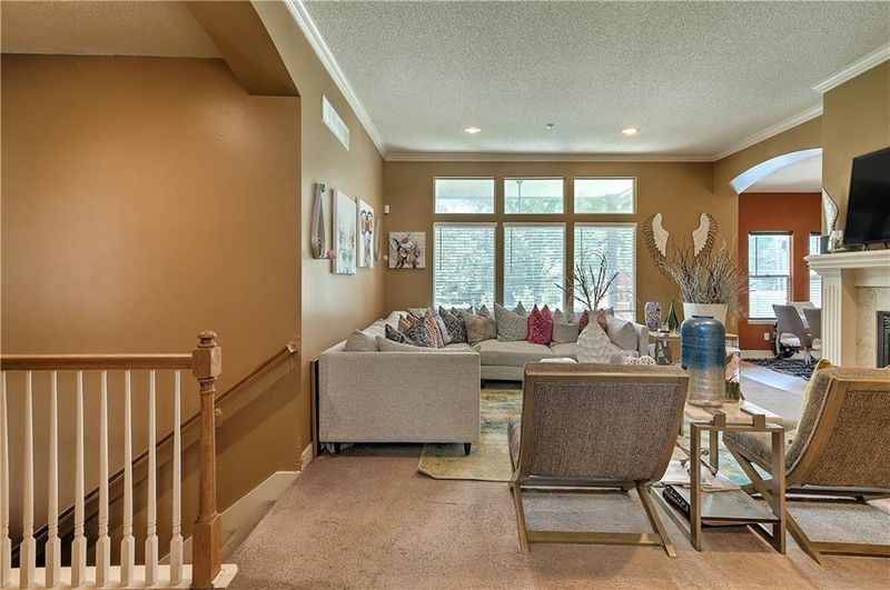 9055 E 51st St, Kansas City, MO 64133