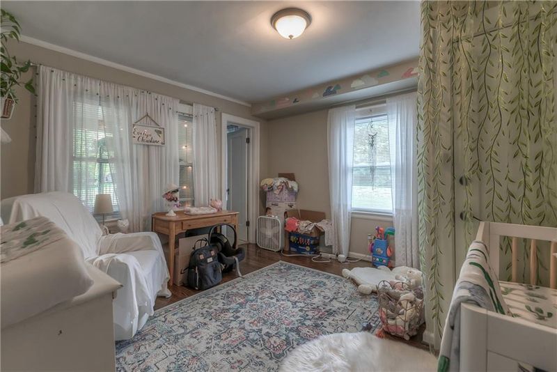 6314 Holmes Rd, Kansas City, MO 64113
