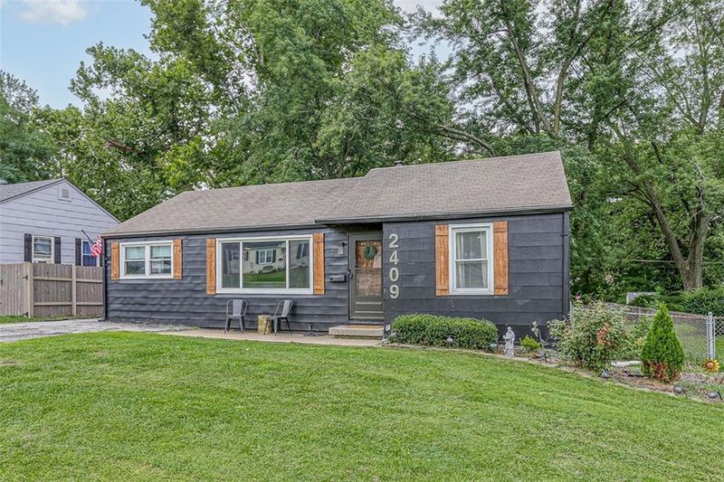2409 NE 57th Ter, Gladstone, MO 64118