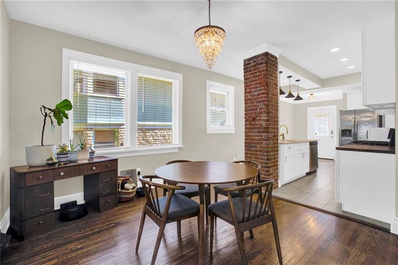 3723 Central St, Kansas City, MO 64111