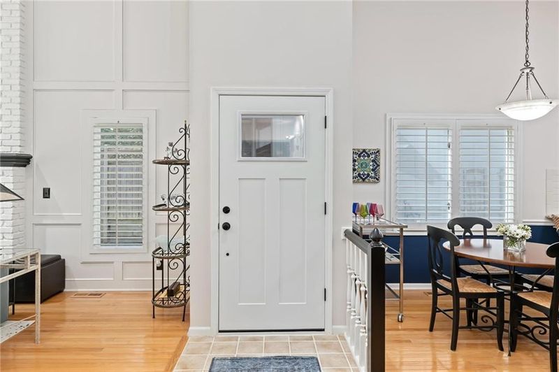 12021 Mackey St, Overland Park, KS 66213
