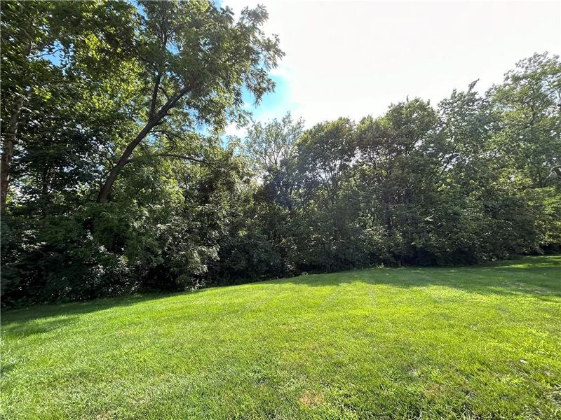 7101 E 55th St, Kansas City, MO 64129