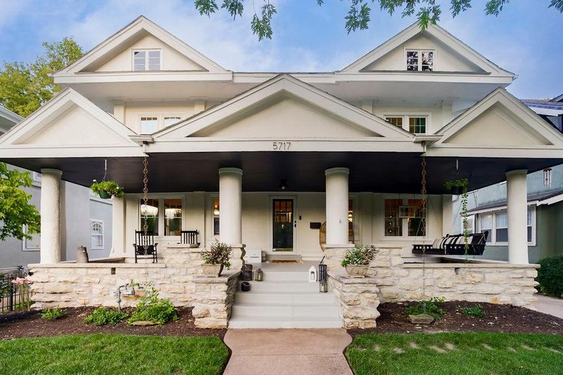 5717 Central St, Kansas City, MO 64113