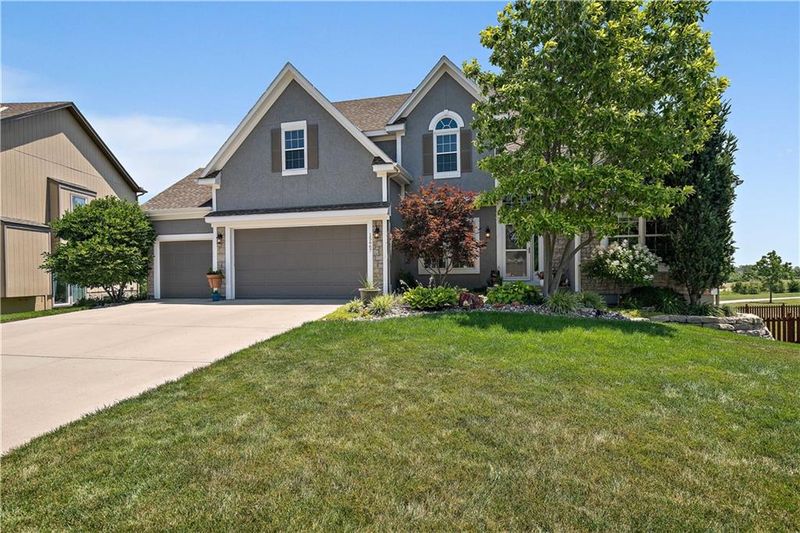 15667 S Widmer St, Olathe, KS 66062