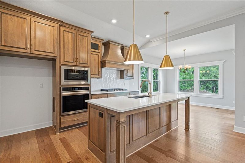 2126 NW Ashurst Dr, Lee's Summit, MO 64081