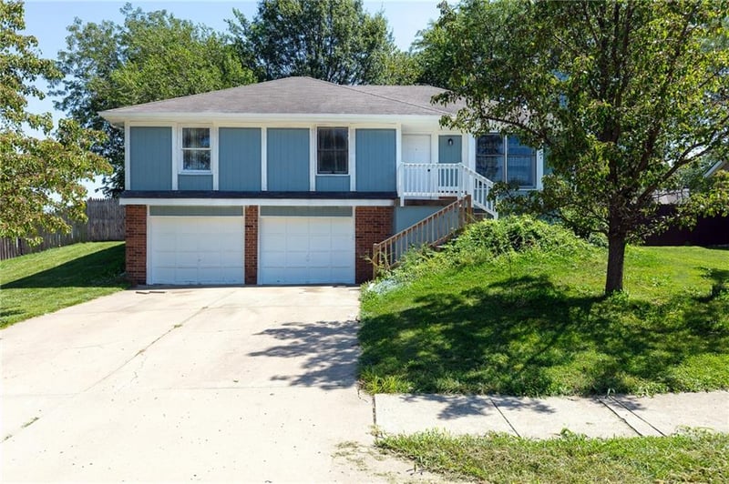 7701 NW 86th St, Kansas City, MO 64153
