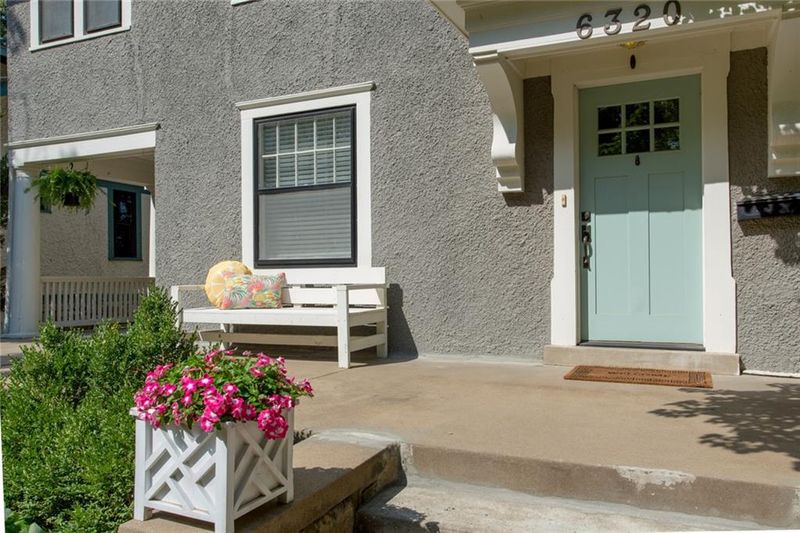 6320 Main St, Kansas City, MO 64113