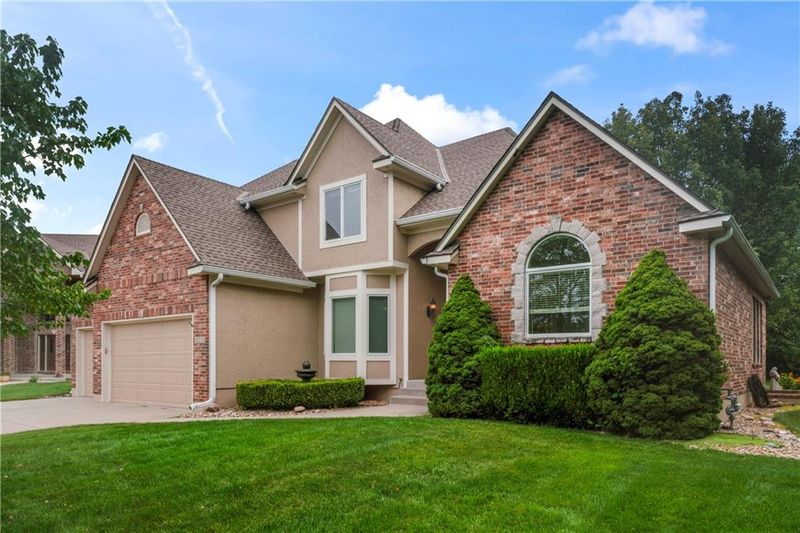 4209 NE Kennesaw Rg, Lee's Summit, MO 64064