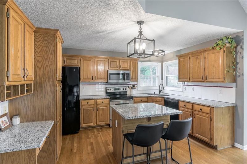7215 N Eastern Ave, Kansas City, MO 64119