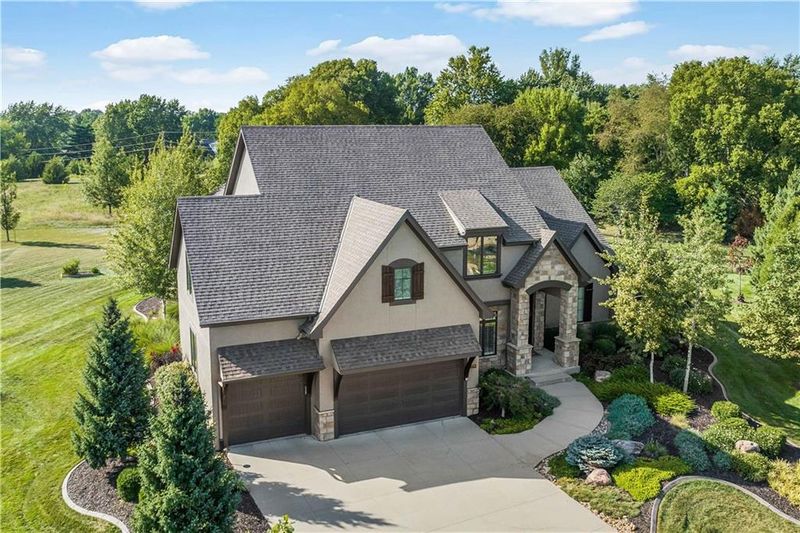 15700 Bond St, Overland Park, KS 66221