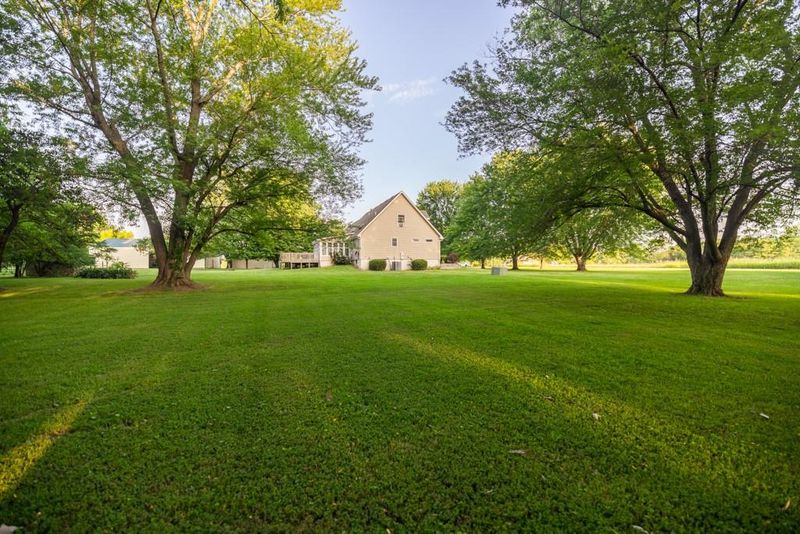 23907 E 172nd St, Pleasant Hill, MO 64080