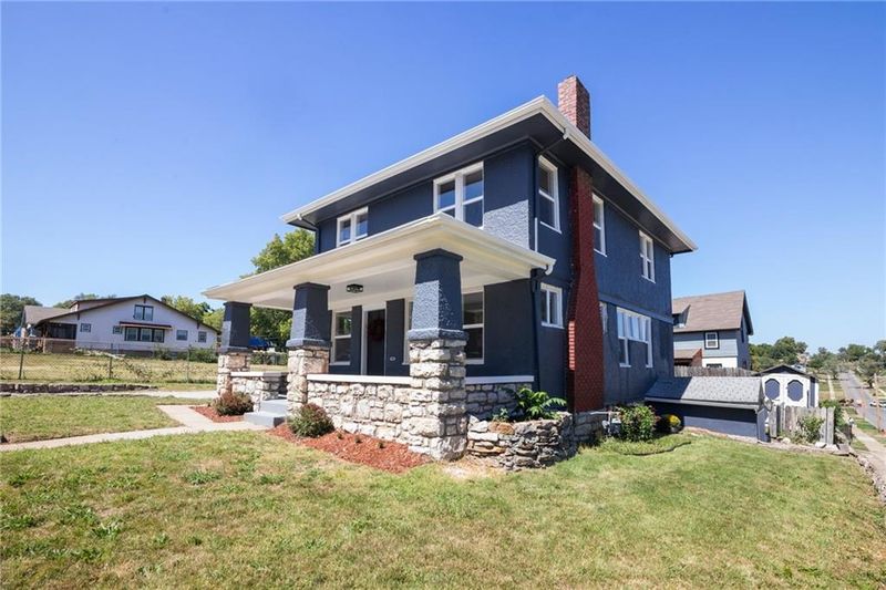3718 E 36th St, Kansas City, MO 64128
