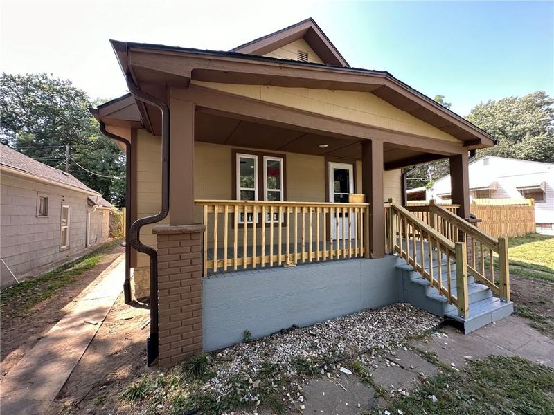 90 S 14th St, Kansas City, KS 66102