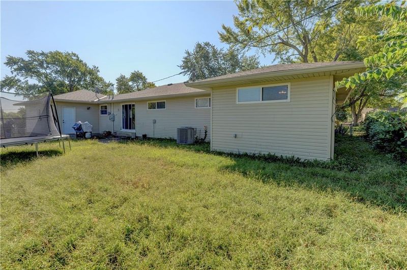 1602 Pawnee St, Leavenworth, KS 66048