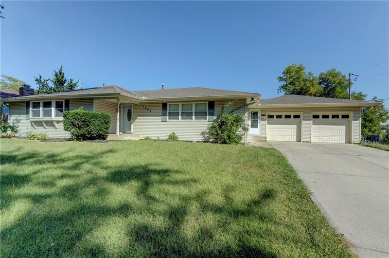 1602 Pawnee St, Leavenworth, KS 66048