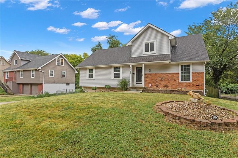 9503 E 89th St, Kansas City, MO 64138