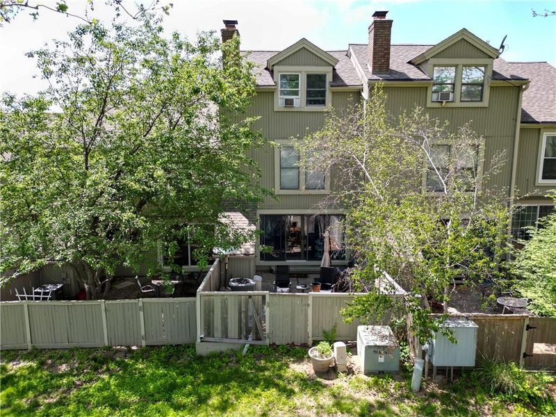 8135 Monrovia St, Lenexa, KS 66215