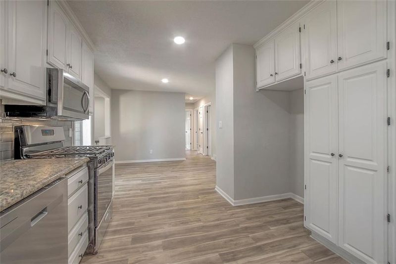8819 Ford Ave, Kansas City, MO 64138