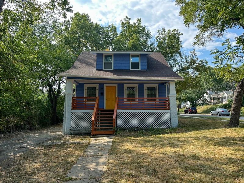 3001 E 59th St, Kansas City, MO 64130