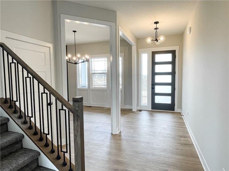 18504 Howe Dr, Overland Park, KS 66085