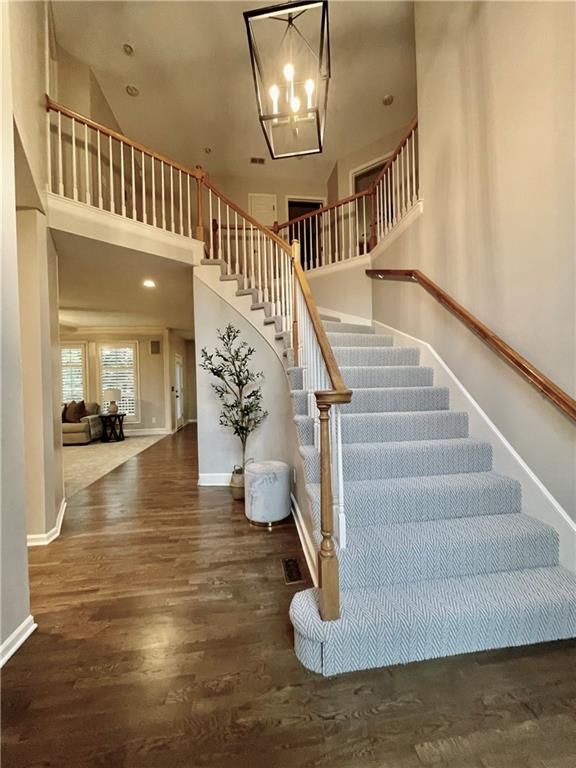 8201 W 145th St, Overland Park, KS 66223