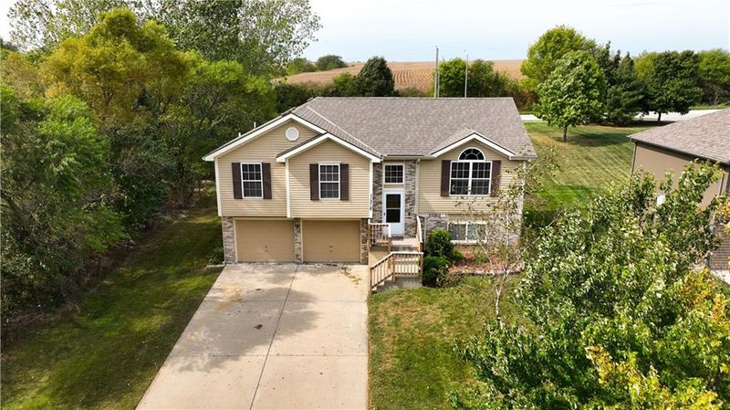 11318 N Ewing Ave, Kansas City, MO 64156