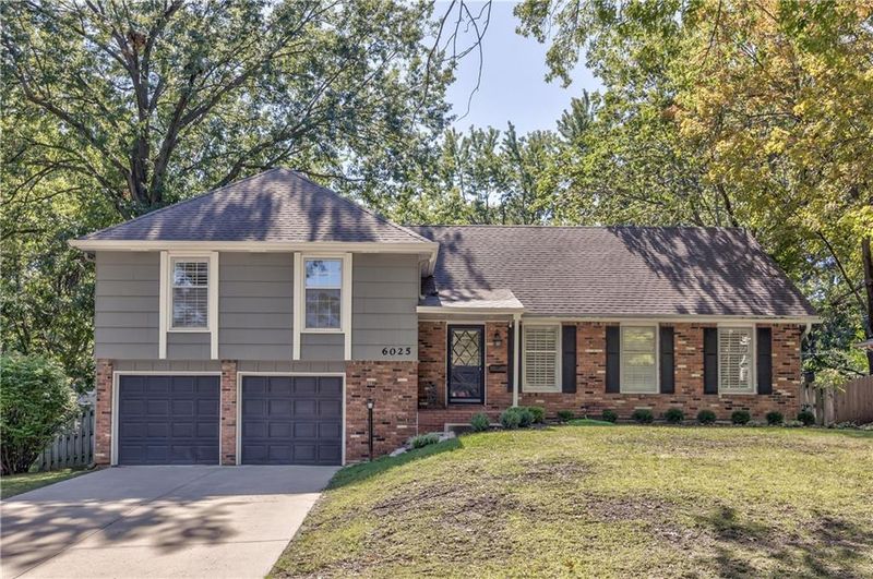 6025 W 89th St, Overland Park, KS 66207