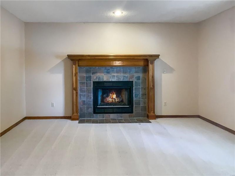 10401 N Main St, Kansas City, MO 64155