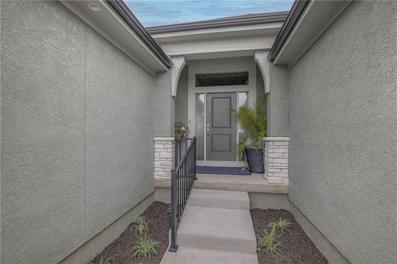 12200 W 138 Pl, Overland Park, KS 66221