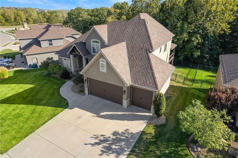 4505 NW Montebella Dr, Riverside, MO 64150