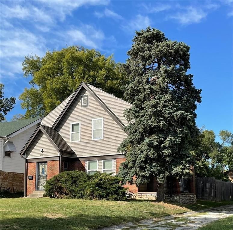3822 E 63rd St, Kansas City, MO 64130