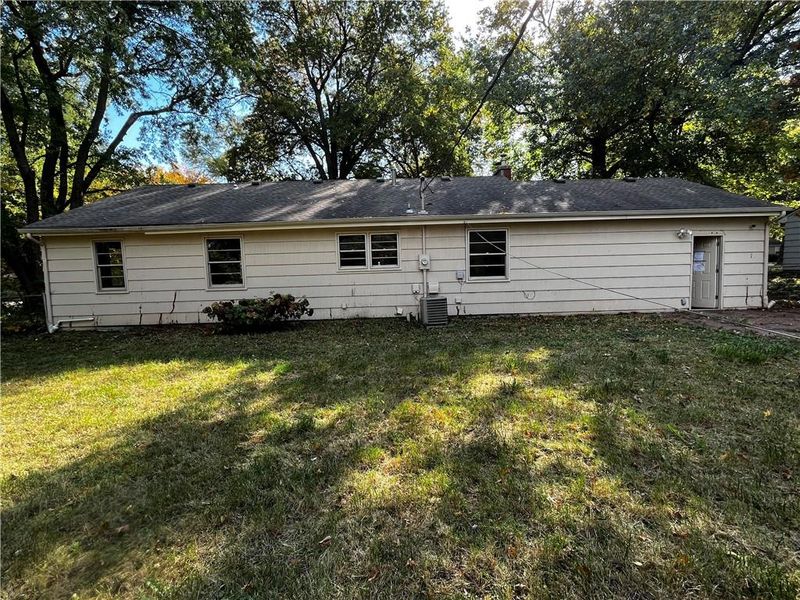 7908 E 99th Ter, Kansas City, MO 64134