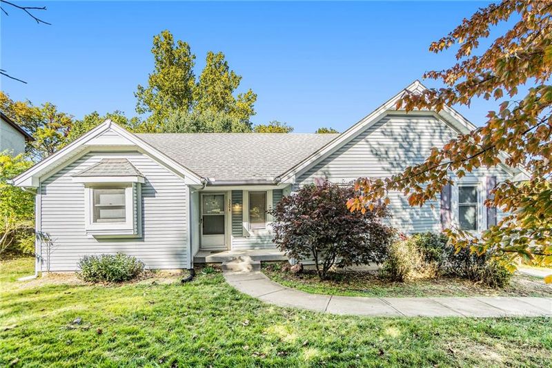 3204 NW Cerrito Ln, Riverside, MO 64150
