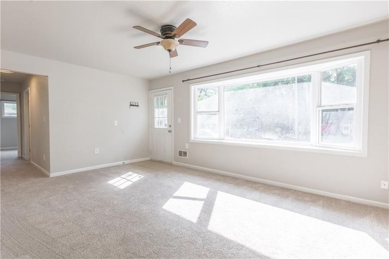 7704 E 110th St, Kansas City, MO 64134