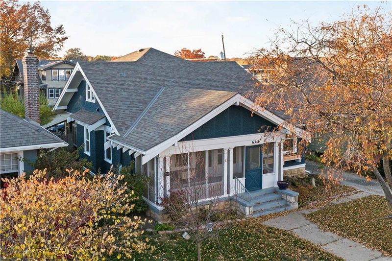 6316 Walnut St, Kansas City, MO 64113