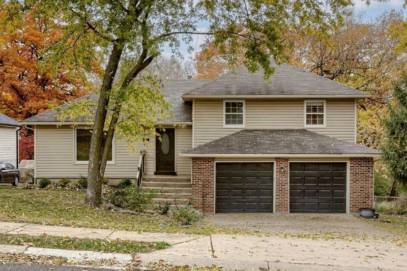 5206 Hardy St, Overland Park, KS 66202